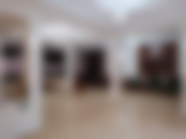 فيلا عائلية بحديقة وارفة في حي بلاتو بآسفي — 2