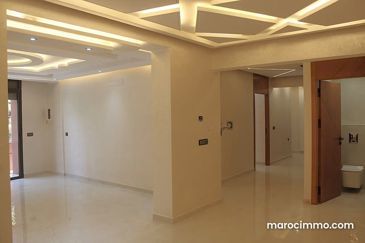 Renovated 110 sqm Apartment with Terrace in Guéliz, Marrakech — Marrakesh