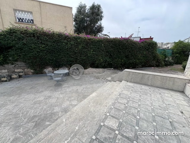 1,340 sqm Villa for Sale, 5 Bedrooms, Mers Sultan, Casablanca — 4