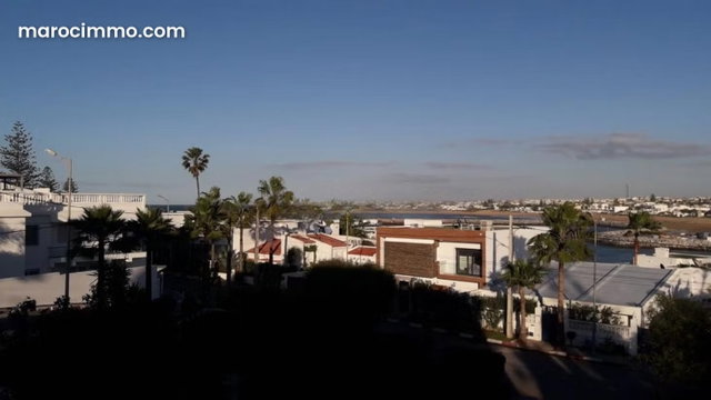 Villa à vendre à Sid El Abed avec Vue sur mer — 2