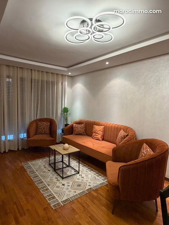 Appartement meublé de 91 m2 à louer, idéalement situé CFC — 3