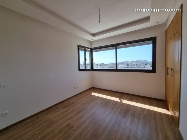 Superbe appartement en location a souissi — 3