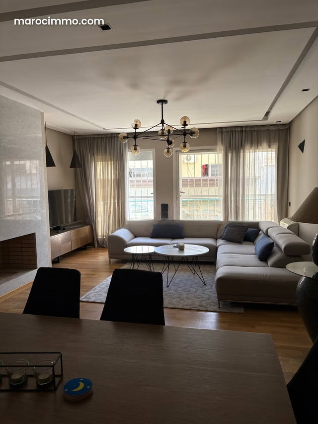 Vend appartement avec terrasse quartier racine — 2