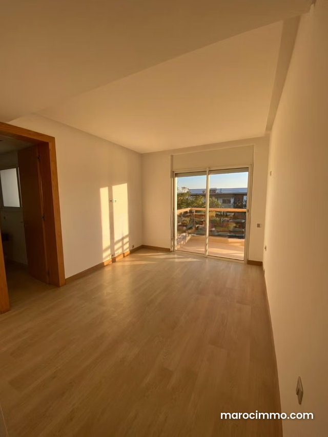 Luxury Villa for Rent in Ville Verte. 600 m². Fully equipped with fireplace and air conditioning — 5