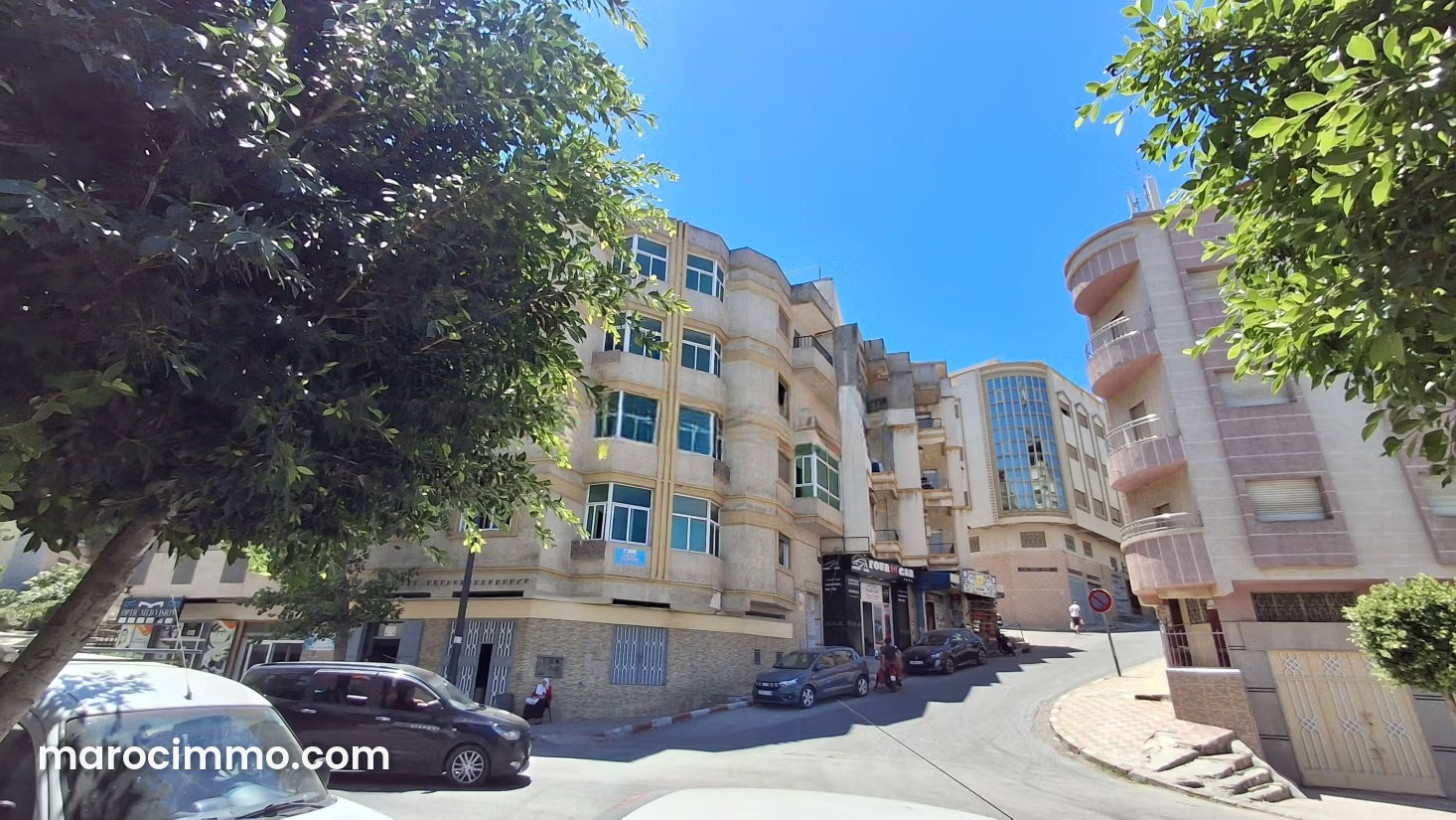 منزل بواجهتين على شارع تجاري للبيع بحي ادريسية طنجة — طنجة