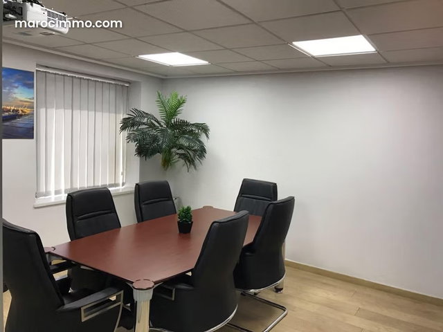 Bureau professionnel à louer – bd mohamed Smiha — 5
