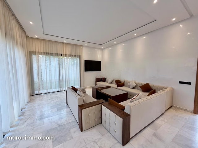 Elegance & Comfort: Beautiful Furnished Villa with Pool and Garden — 4