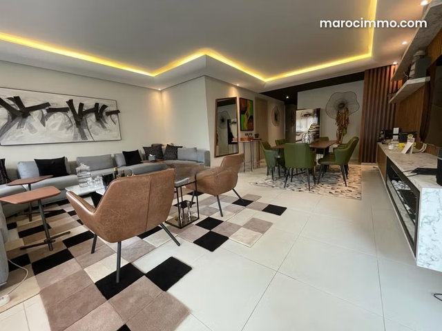 Louez cet appartement à Racine. 3 chambres agréables. Bien meublé — 2