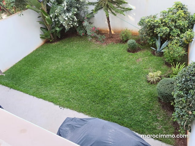 Duplex vide ou meublé avec jardin à Californie — 3