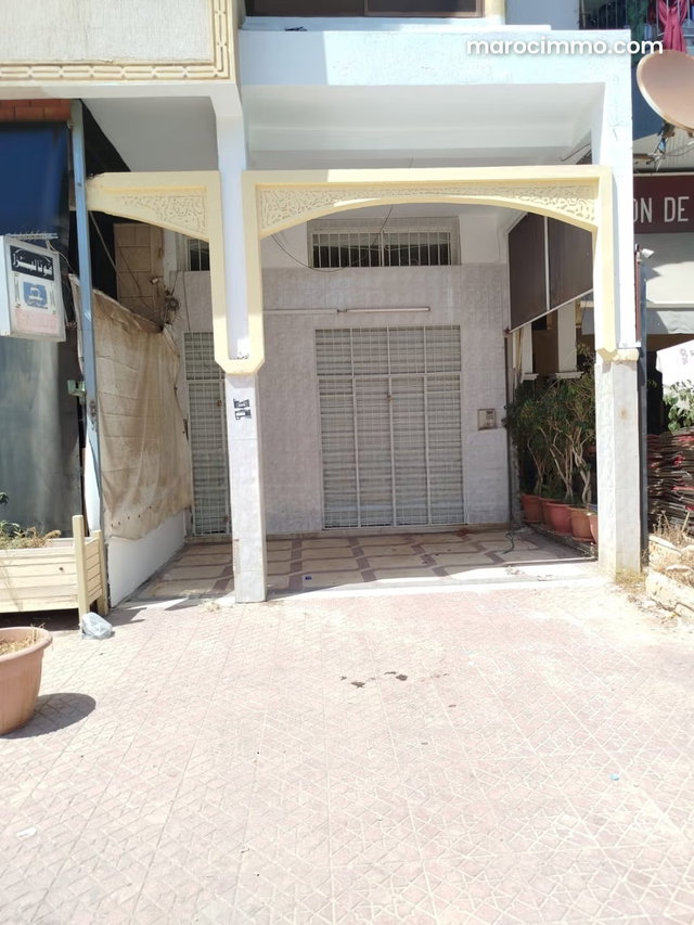 Local commercial avec terrasse à Av My Ali Cherif — 2