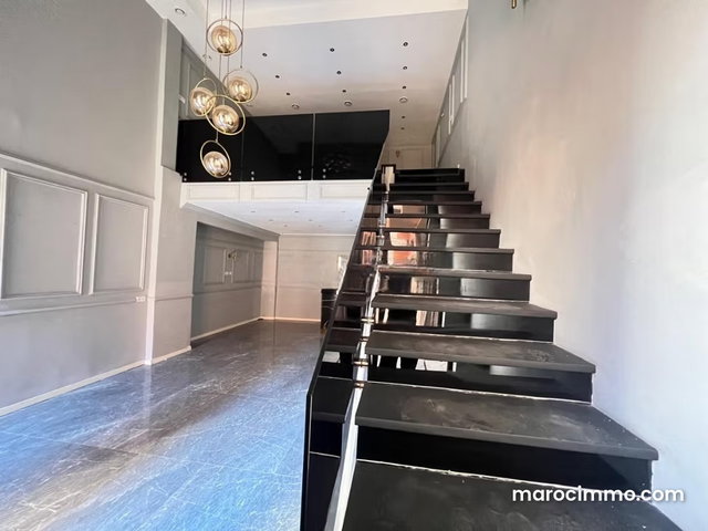Magasin au RDC à louer Guéliz — 2
