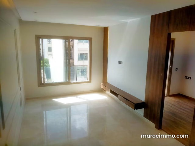 Appartement neuf et lumineux dans une ruelle calme — 2
