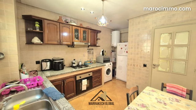Long-term rental – spacious furnished apartment Victor Hugo Marrakech — 4