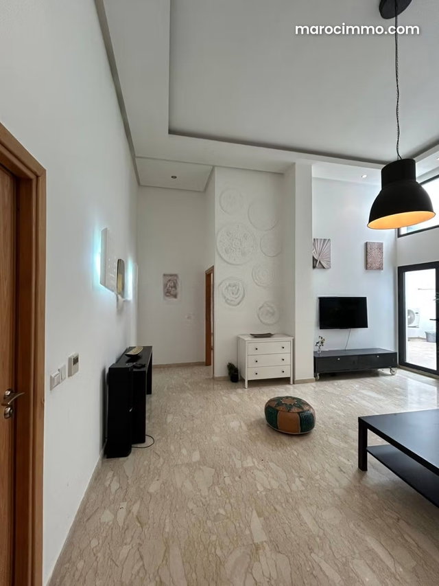 Studio meublé à louer à Gauthier Cour — 3