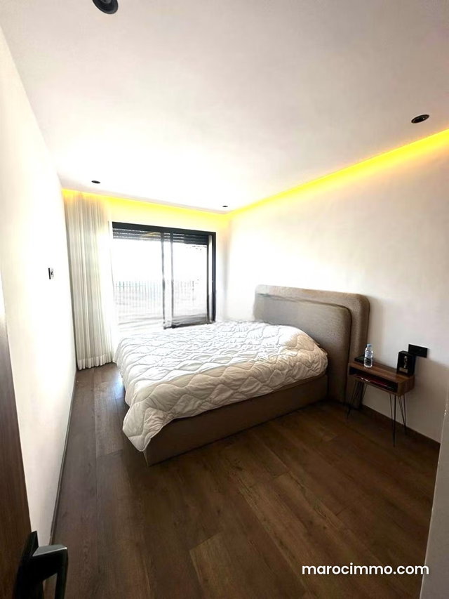 Ravissant studio meublé palmier — 5
