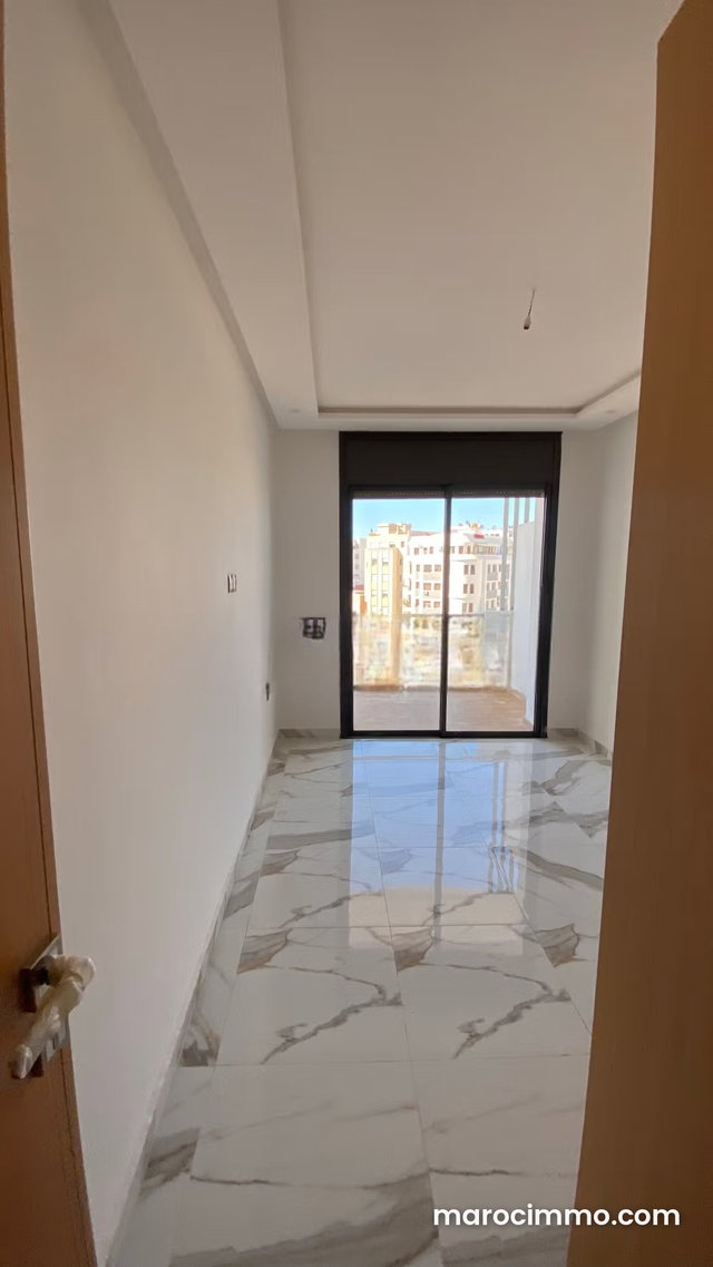 À LOUER, Studio Moderne à Diour Jamaa – Rabat — 2