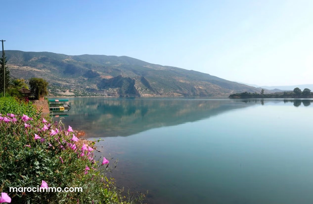 Villa de luxe à vendre à Bin El Ouidane, face au lac — Bin El Ouidane