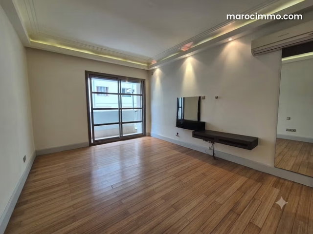 Spacieux appartement avec terrasse — 4