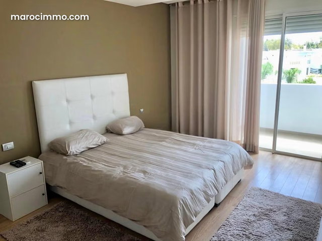 Très bel appartement en location à Riyad. 3 chambres. Meublé — 5