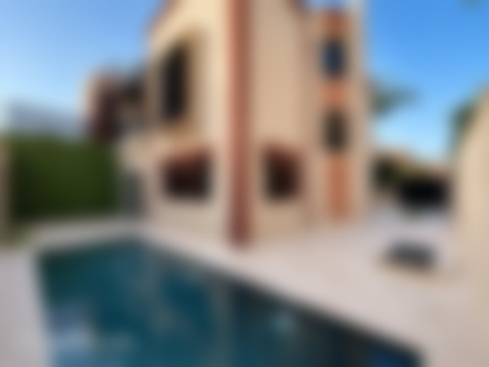 فيلا فاخرة بمسبح للكراء بحي أكدال في مراكش