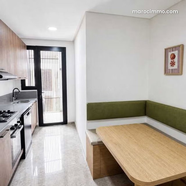 Appartement à Louer de 124.0 m² à Casablanca, Ferme Bretonne — 2