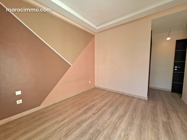 Appartement 3 Chambres à Louer à Bourgogne Ouest — 3