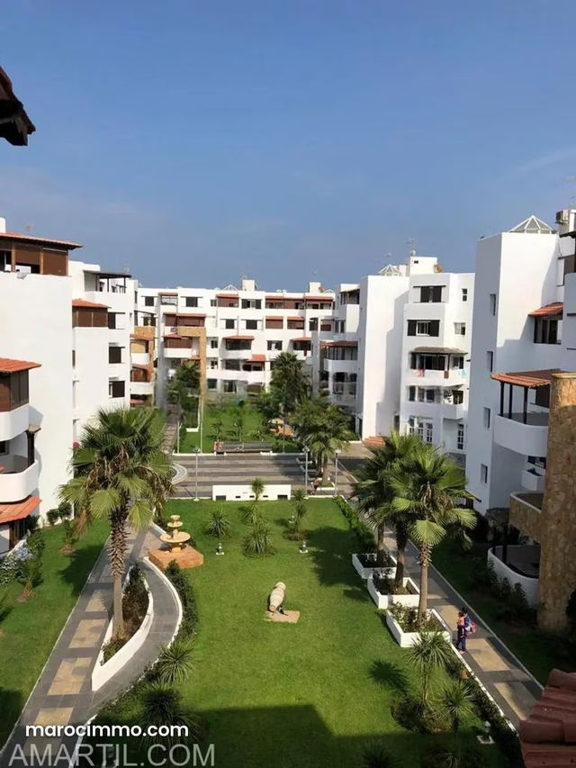 Appartement en pleine propriété à vendre et à louer avec piscine sur la corniche de Martil — Martil