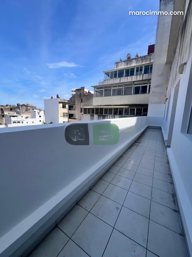 Apt, Balcon, 2 chambres vide, Proche Lyautey — 3
