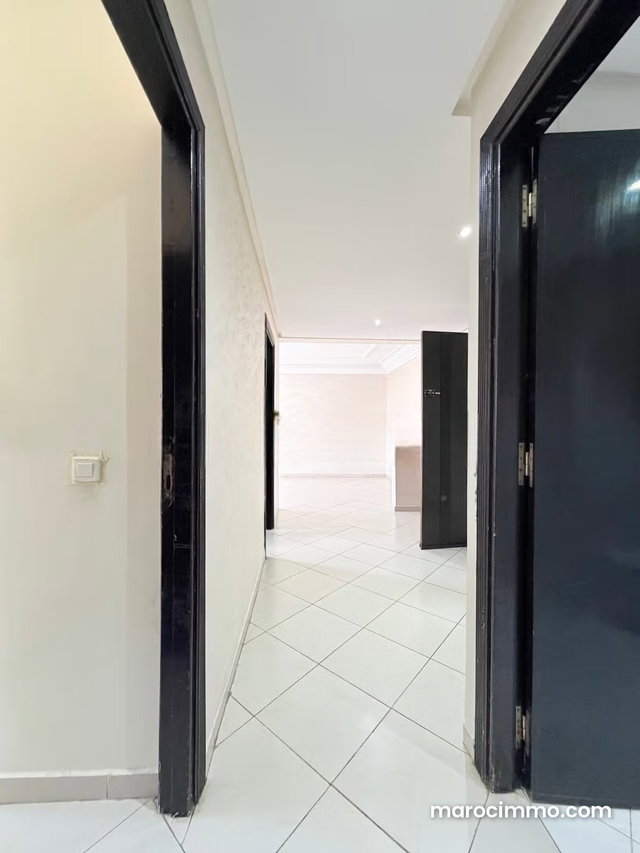 Beautiful apartment for rent in Belvédère. 90 m² surface. Terrace and elevator — 3