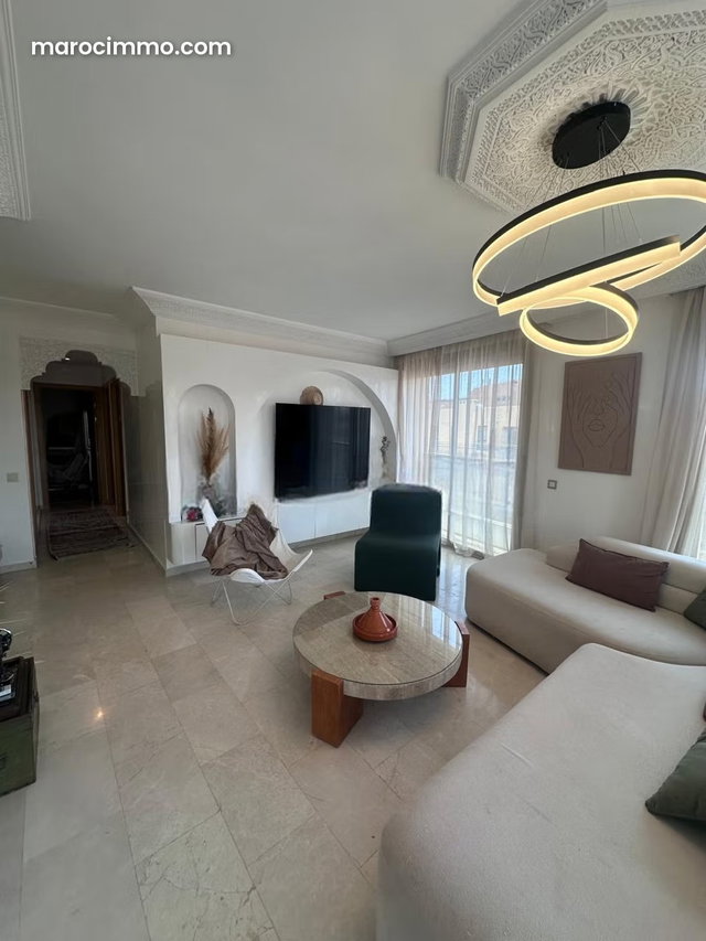 For Sale – Spacious Apartment in Guéliz — 5