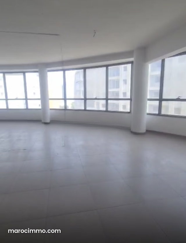 Plateau bureau 130m2 au 3eme étage — 2
