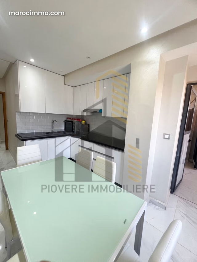 Bel appartement à louer bien situé haut founty — Agadir