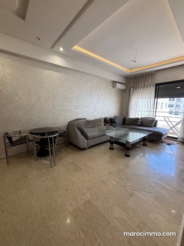 Location d'un appartement à Les Hôpitaux. Surface de 50 m². Bien meublé — 2