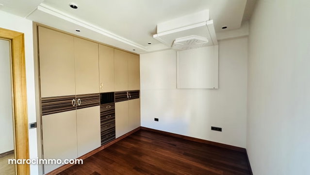 À louer – Splendide appartement de prestige à Hay Riad — 4
