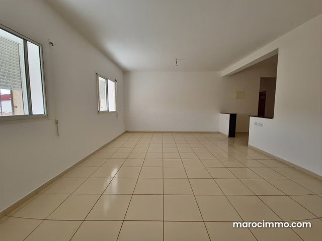 Appartement traversant lumineux avec toit terrasse — 2