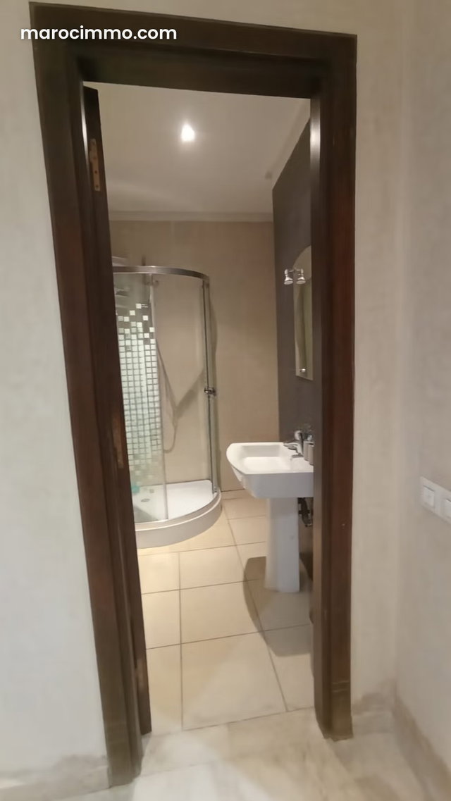 Bel appartement plein centre Marrakech — 2