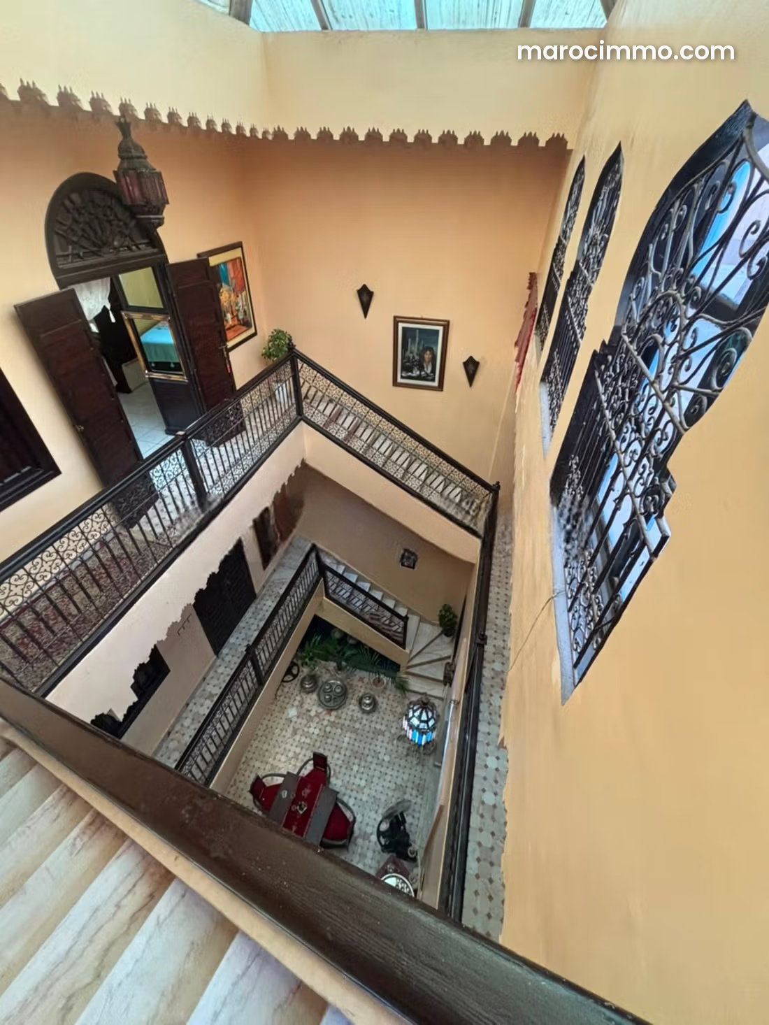 منزل بمسبح وإطلالة على الجبال في حي النخيل مراكش — مراكش