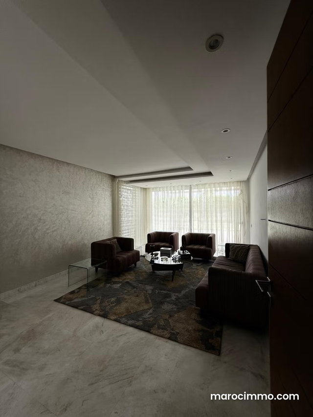 Villa de standing en location à Souissi RABAT — 5