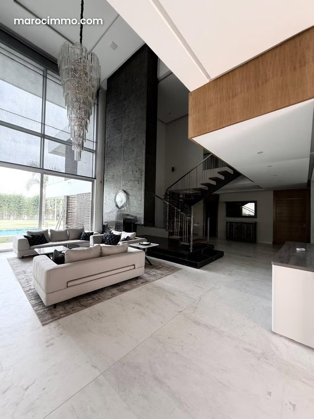 Villa de standing en location à Souissi RABAT — 2