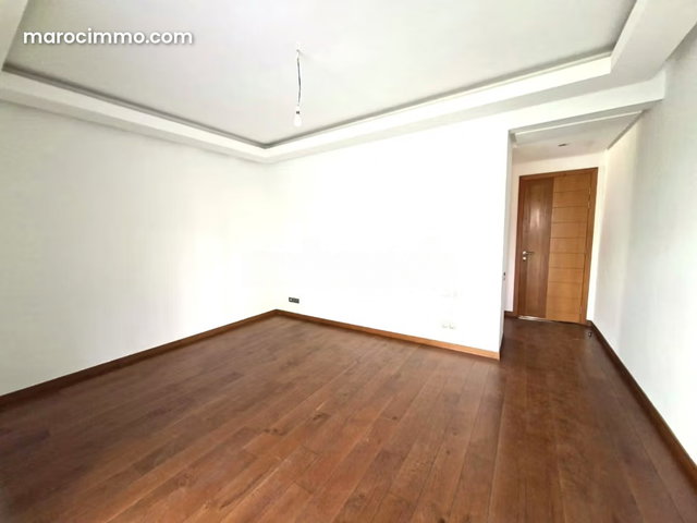 310m² Apartment for Rent in SOUISSI — 4