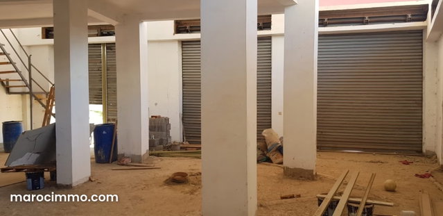 Local commercial à vendre à El Hadadda. Surface totale 133 m² — 4