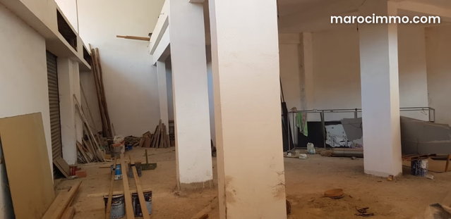 Local commercial à vendre à El Hadadda. Surface totale 133 m² — 5