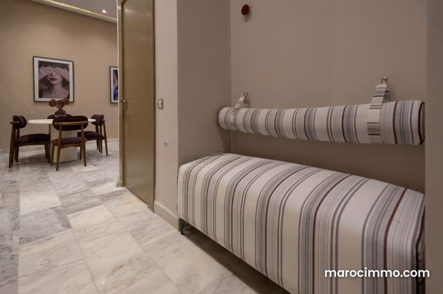 Appartement en location à Bourgogne Est. 3 chambres agréables. Bien meublé — 5