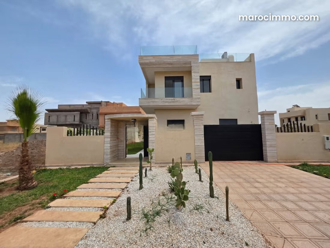 Villa contemporaine à vendre sur la Route d'Amezmiz, Marrakech — Marrakech