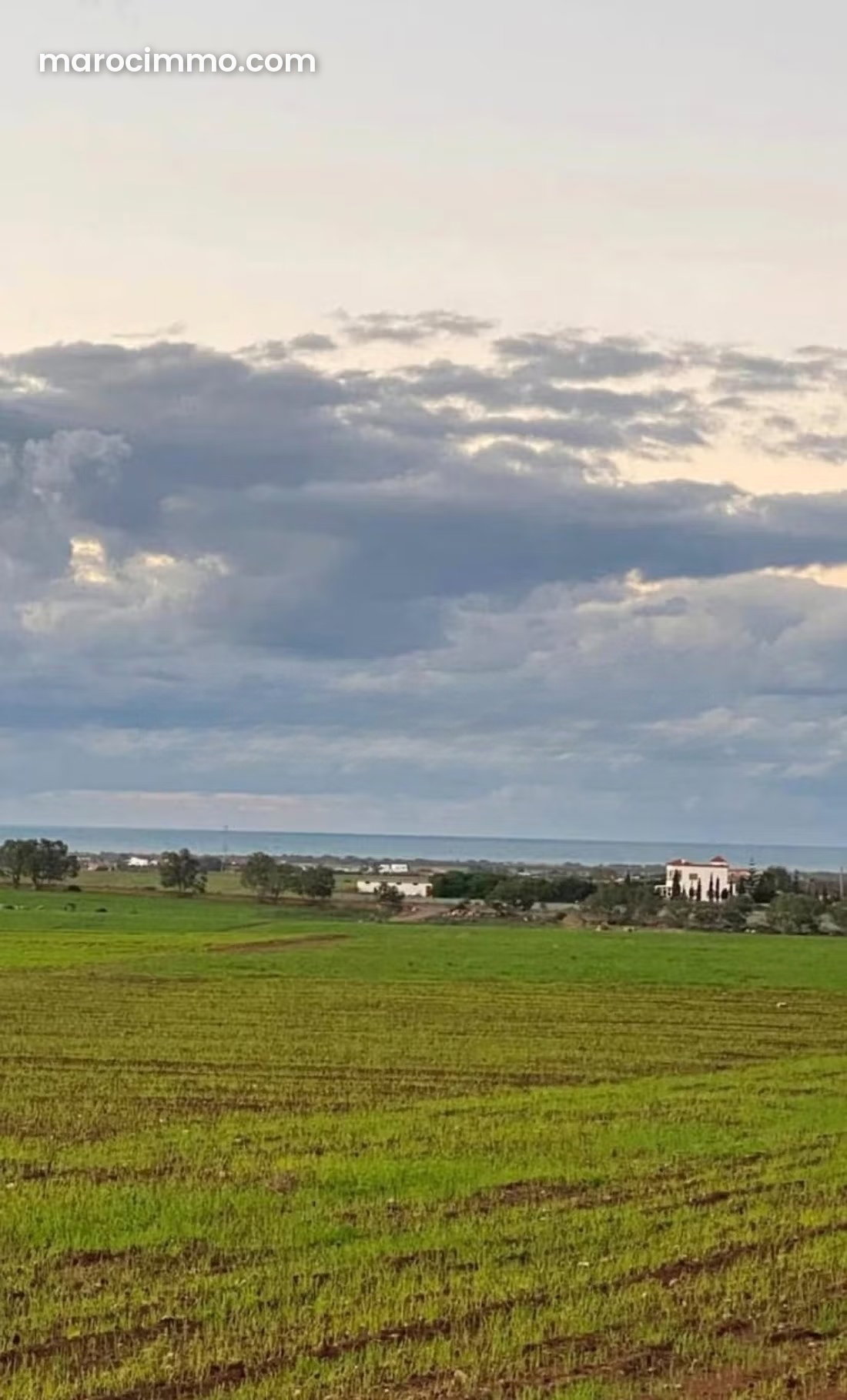 Terrain avec vue sur mer à Dar Bouazza, sur les collines — Dar Bouazza