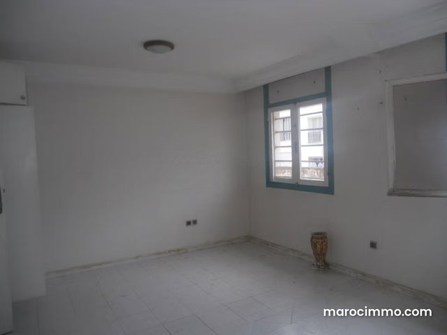 Bureau à louer a maarif extension — 2
