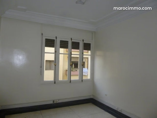 Bureau à louer à MAARIF EXTENSION — 3