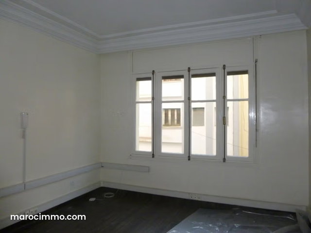Bureau à louer à MAARIF EXTENSION — 2