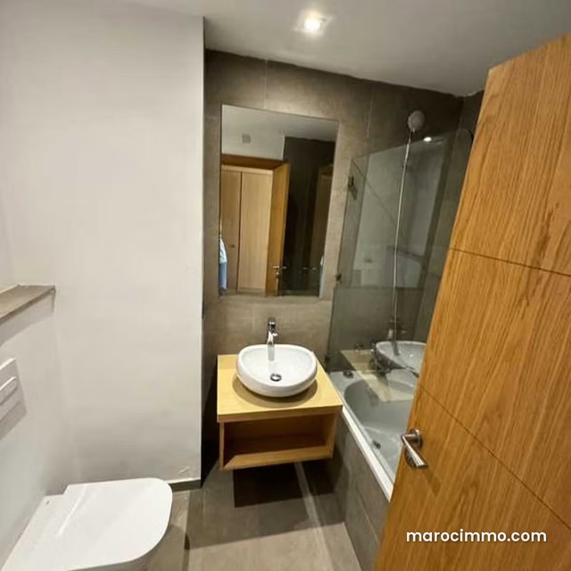 Appartement à Vendre de 266.0 m² à Casablanca, Oasis — 2