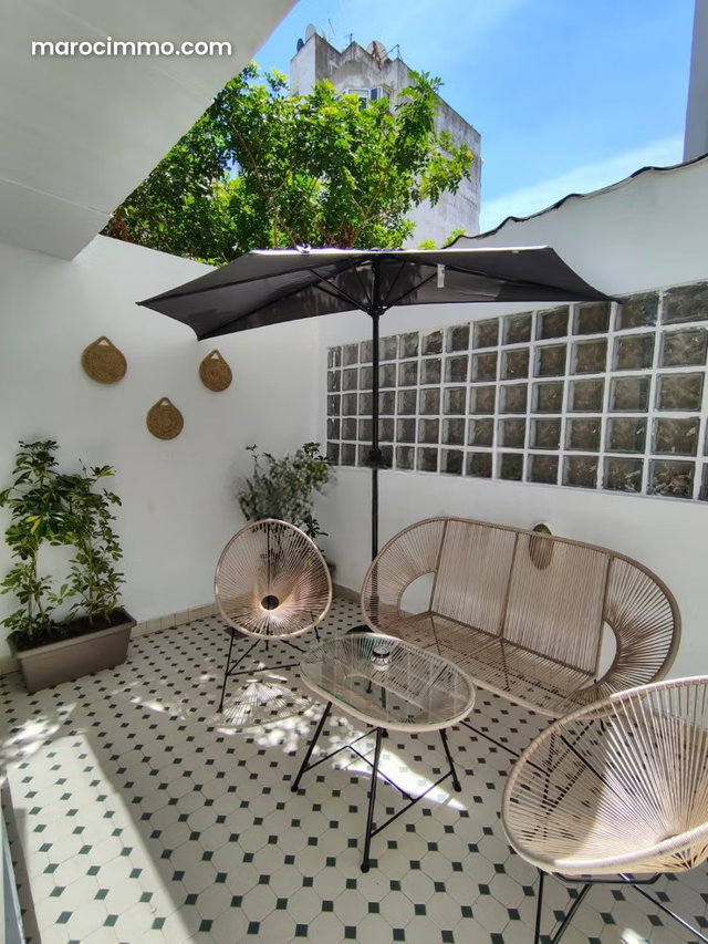 Beau studio meublé à louer à gauthier — 2